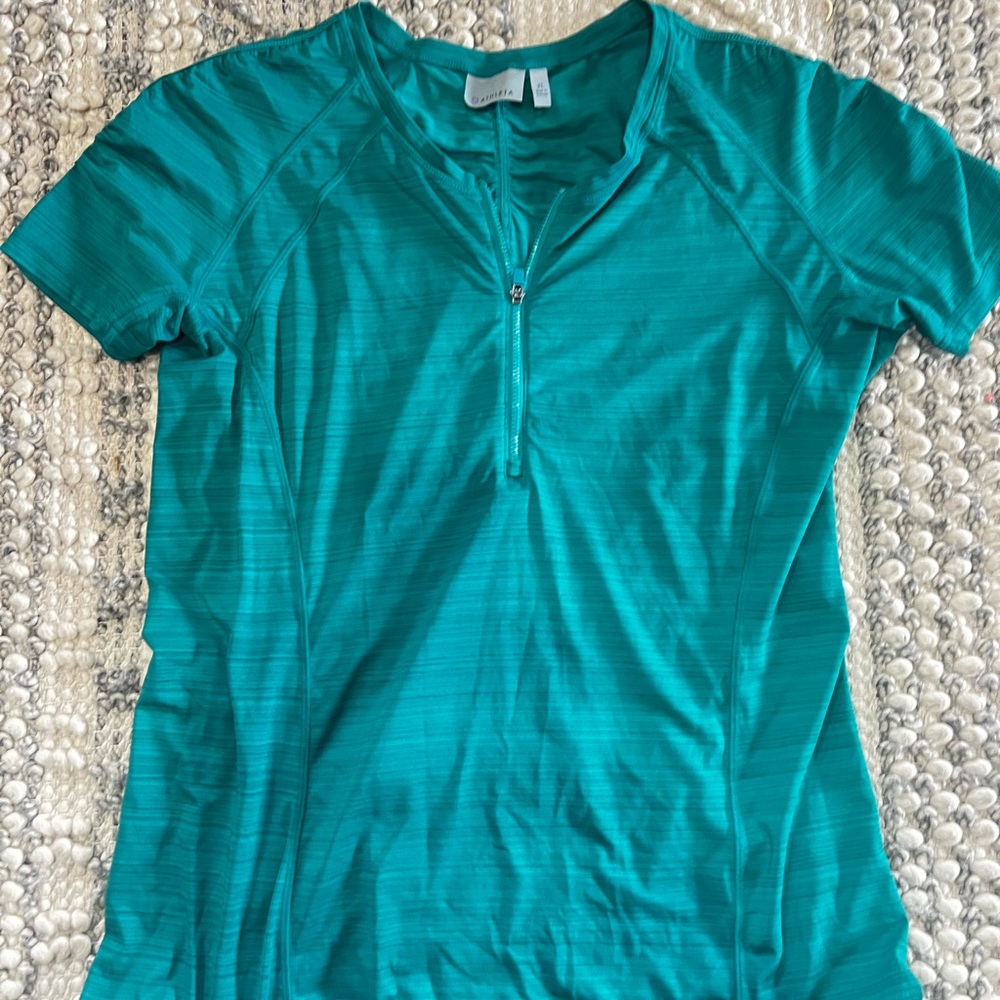 Athleta activewear women’s tops in XL